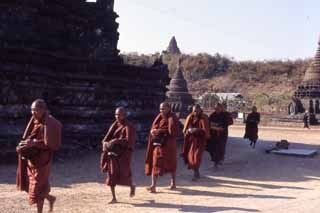 spiritual trip Myanmar